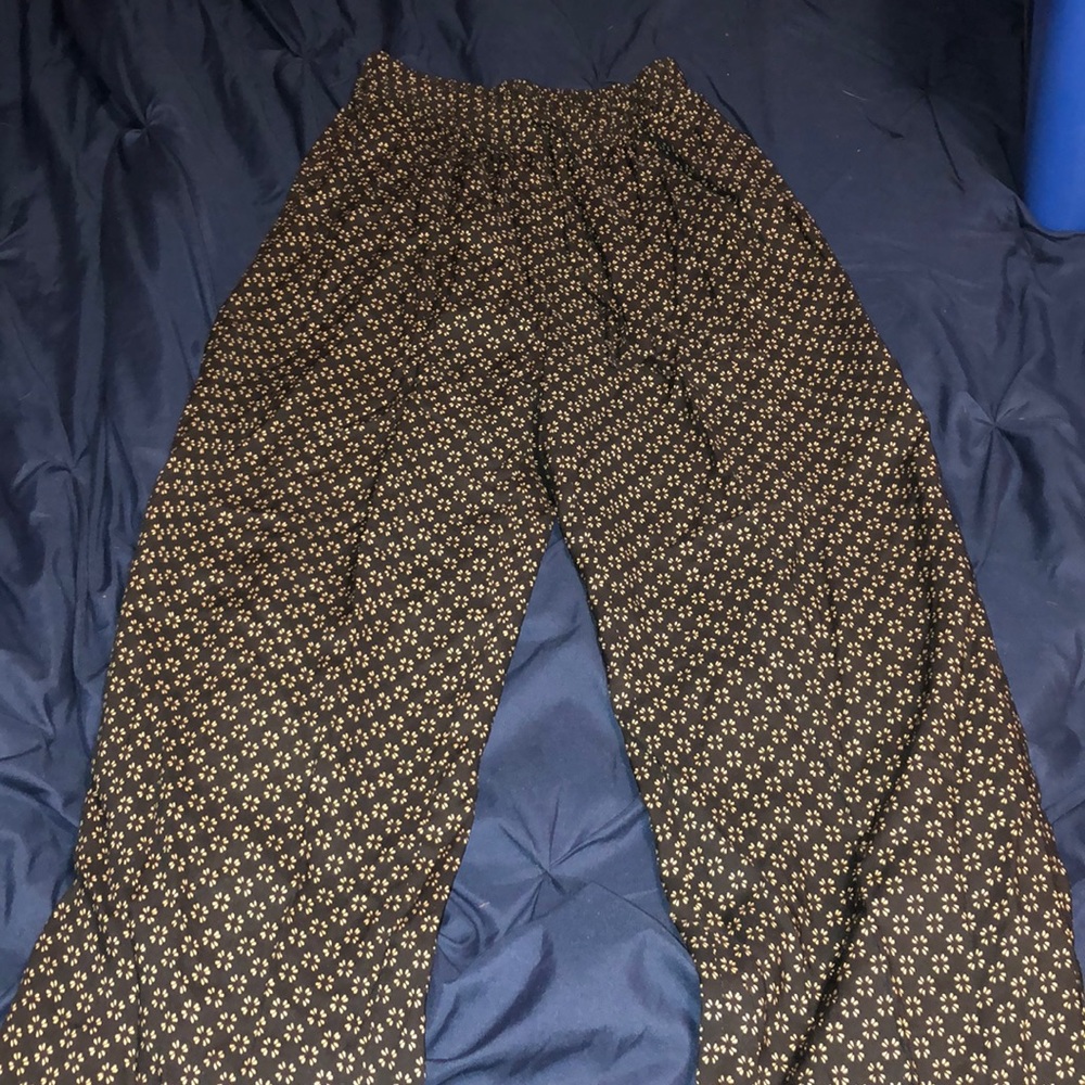 Black pattern palazzo pants